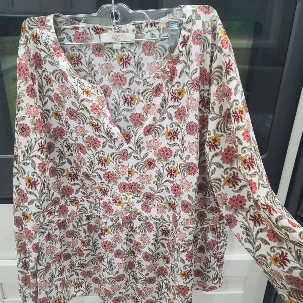 Loft Plus 18 Floral Rayon Empire Waist Blouse SKU A-3